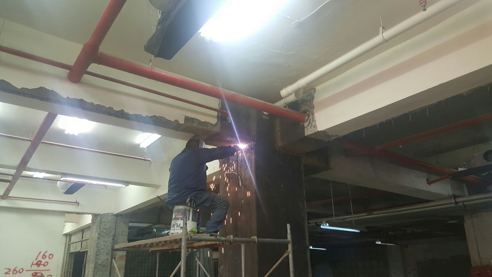 鋼板組裝及電焊接合