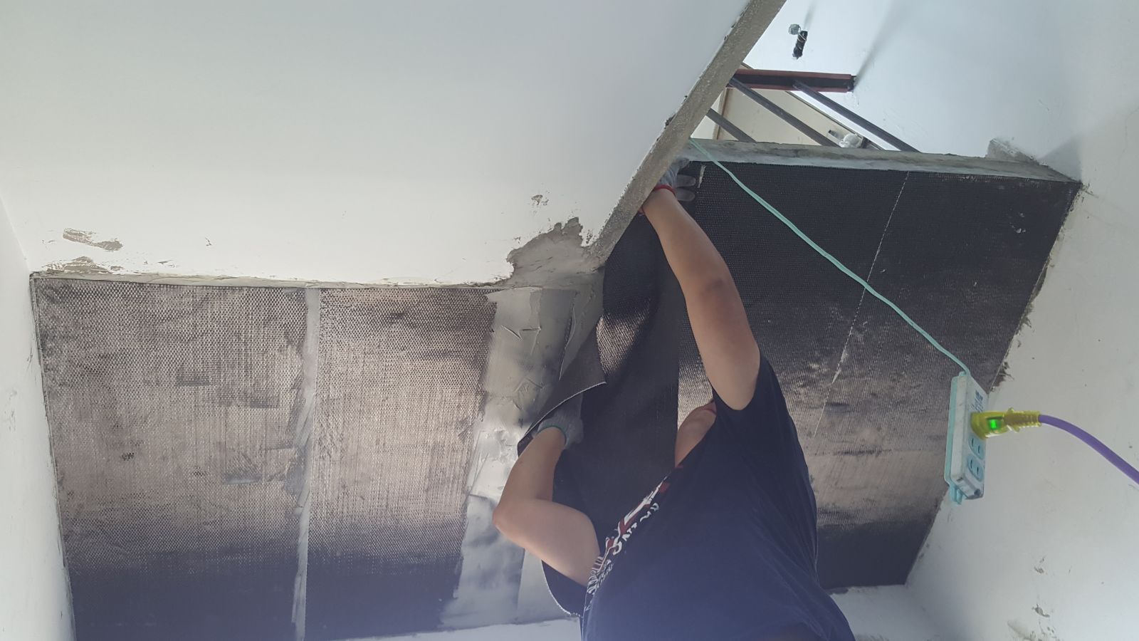 Epoxy砂漿塗抹及碳纖維貼附