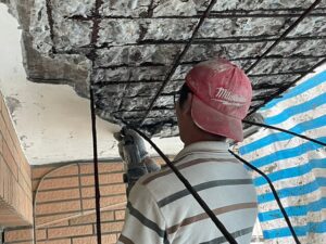 刨除劣化混凝土