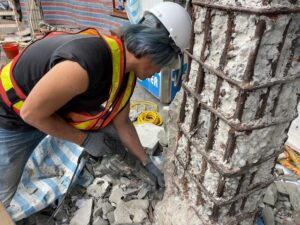 刨除劣化混凝土